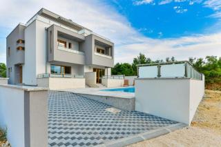 Villa with swimming pool, roof terrace, 50 meters from the beach- by TA Leut Agency - Zaton - 0