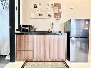 Urban Suites #Walnut 1BR 1Bath suite #Infinity Pool #3pax #1Queen 1Single #Quality well maintained #Private host - Jelutong - 1