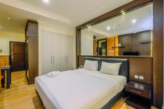 Fancy and Classic Studio Room at Bellezza Apartment By Travelio - Jakarta - 4