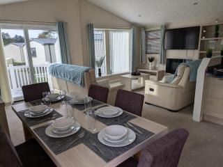 Lytchett Bay View- Rockley Park Poole Bournemouth - 1