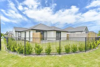 Woodend Getaway Haven - Christchurch Holiday Homes - Woodend - 3