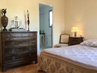 nice home rental in the hearth of the village mouriès, in the natural park of the alpilles - Mouriès - 6