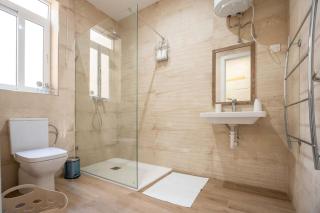Exclusive Seafront Townhouse Sliema, Valletta view - Sliema - 3