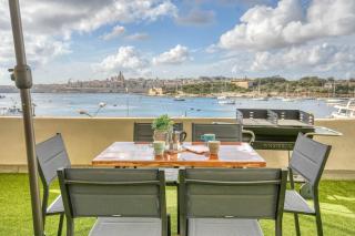 Exclusive Seafront Townhouse Central Sliema, Valletta Sea view - 0