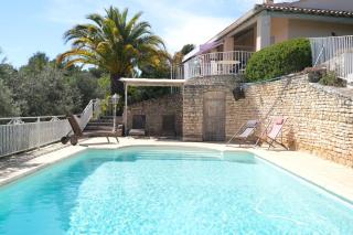 vacation home with private swimming-pool and a nice view on the luberon mountain, located in merindol, 8 persons - Mérindol - 9