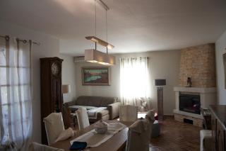 vacation home with private swimming-pool and a nice view on the luberon mountain, located in merindol, 8 persons - 8