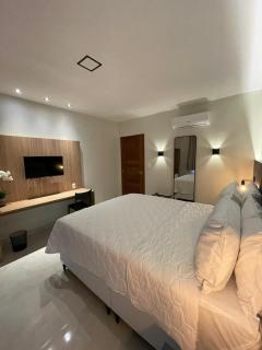 Luster Hotel - 4