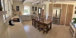 very beautiful provencal mas with pool, in the country, between cavaillon and l'isle sur la sorgue - sleeps 10 - Cavaillon - 6