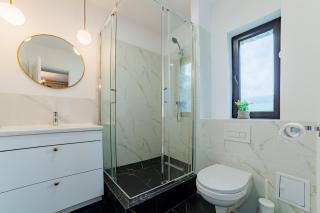 Romantic Jacuzzi Zamora Apartments -Adults Only - Buşteni - 8