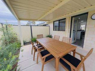 New Unit On Oswald - Williamstown - 1