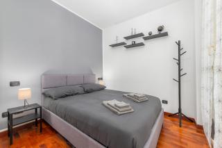 Free Private Parking - 5min to Metro - Balcony - Quiet - Milan - 2