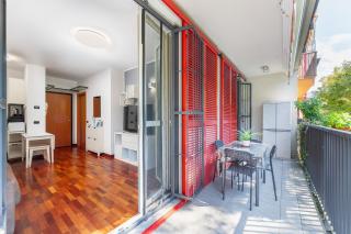 Free Private Parking - 5min to Metro - Balcony - Quiet - Milan - 6