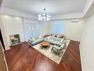 Luxury Apartment In Downtown - 0