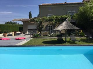 beautiful provencal mas with pool in barbentane, close to avignon, sleeps 8. - Barbentane - 0