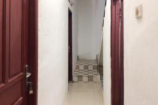 Penginapan Dheas near Bandara City Mall Mitra RedDoorz - 1