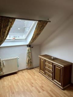 Zentrale, charmante DG-Wohnung - Bona - 5