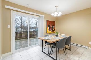 Comfortable, Spacious 3 bedroom Home - 2