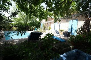 jolie location, maison avec piscine et joli jardin fleuri, à oppède dans le luberon en provence – 6 personnes - Oppède - 2