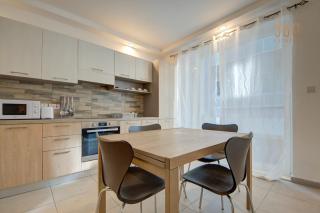 Modern 3BR home with Balcony in Central Msida by 360 Estates - Msieraħ - 3