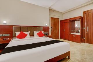 Super Townhouse Kizhakkambalam Tourist Home - Muttam - 1