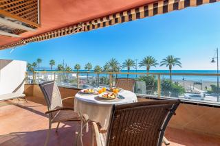 797 HOLIDAY RENTALS - Moderno piso en primera linea de playa - Torremolinos - 4