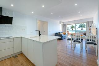 797 HOLIDAY RENTALS - Moderno piso en primera linea de playa - Torremolinos - 2