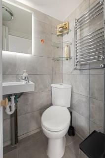 Modern flat & balcony in historic West Kensington - Londra - 3