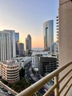 Spacious Home in the heart of Marina w Seaview - 9