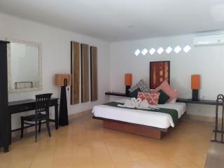 4 Bedroom Villa with private Pool - Jimbaran - 6