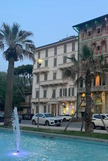 LucevanLeStelle - Full Comfort Quiet Apartment by the Promenade - Viareggio - 0