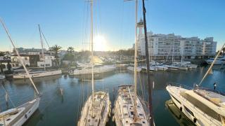 Estudio Frente al Canal con Terraza - Empuriabrava - 2