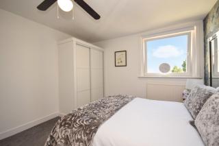 Laudervale West Penthouse Balloch - 1