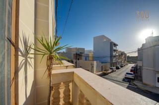 Traditional Maltese Escape with Rooftop Terrace by 360 Estates - 3