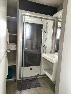 Chalet 3 chambres dans un domaine privé avec piscine chauffée et city park - Marzan - 2