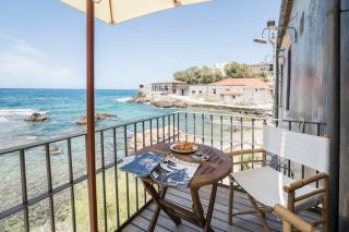 kito- transformed house on the water's edge - Chania - 0