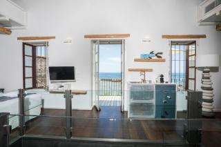 kito- transformed house on the water's edge - 5