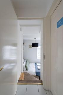 Studio Flat in Victorian West Kensington Mansion with balcony - Londra - 7