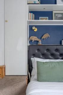Studio Flat in Victorian West Kensington Mansion with balcony - Londra - 2