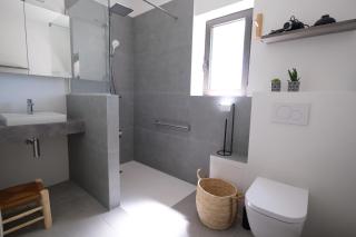 provencal house with heated pool, view of the luberon in robion - accommodates 12 people. - Robion en Luberon - 6