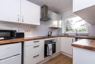 2-Bedroom Bungalow in Beeston, Great Location - Beeston - 4