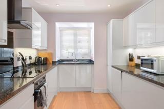 Townhouse Parking 1 Min Walk to Tolcarne Beach - 7