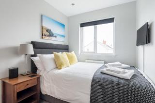 Modern House in St Agnes Parking & Garden - 1