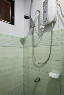 LE-ONIES's Blue Ginger Room at City Center - 2