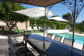 very beautiful villa with private pool in the luberon enjoying a magnificent view of the durance valley, located in puget – 10 people. - Puget - 1
