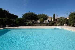 Air-conditioned Provençal farmhouse with private pool, view magnificent, located in Lagnes, close Isle S/Sorgue, 9 people - Lagnes - 5