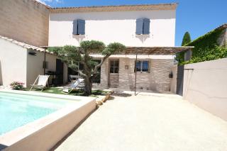 charming house with private pool in the heart of the village of aureille in the alpilles, 6 people. - 5