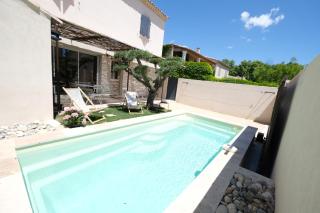 charming house with private pool in the heart of the village of aureille in the alpilles, 6 people. - 4