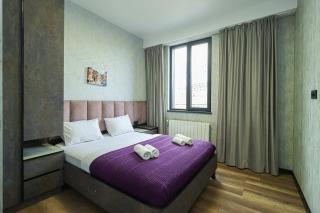 Modern Apartment Overlooking Tbilisi - 4