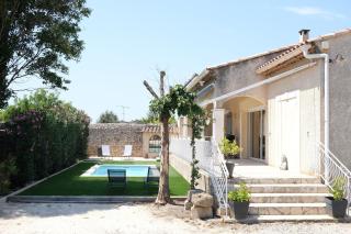 pretty detached house with swimming pool in the village of mouriès - Mouriès - 5