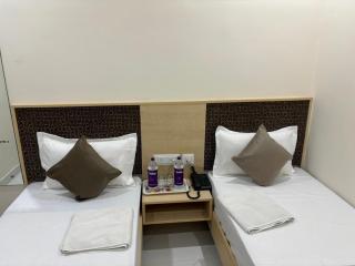 Hotel Silver Moon-200 meter Jaipur Junction - 5